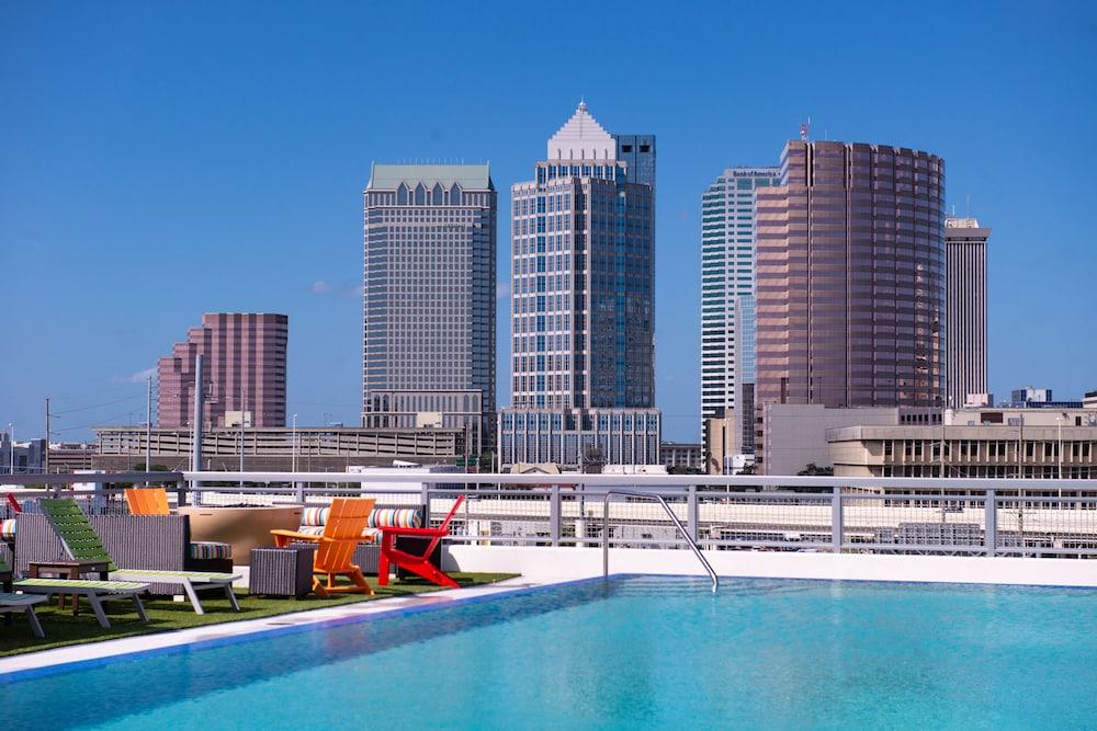 Hampton Inn Tampa Downtown Channel District Exterior photo