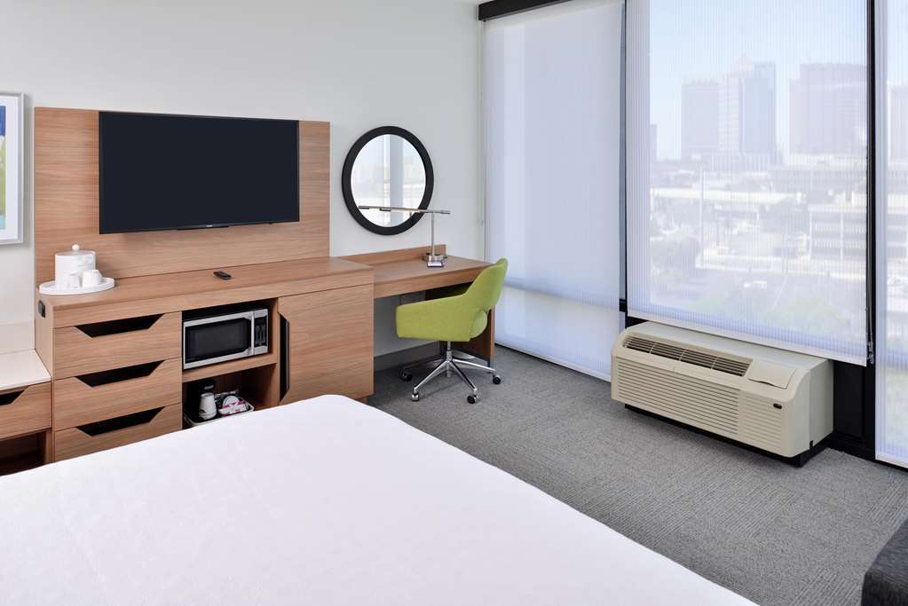 Hampton Inn Tampa Downtown Channel District Room photo